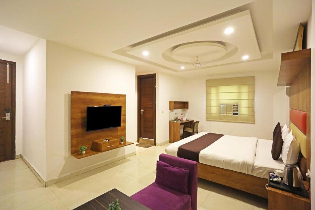 Hotel Urban Luxury 뉴델리 외부 사진
